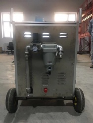 Dry Ice Blasting Machine Powered by Air Compressor