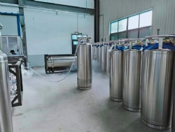 210L-360L ISO/ CE Portable LCO2 LNG Dewar Bottles LOX LIN LAR Cryogenic Cylinders